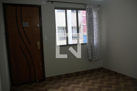 Sala de apartamento para alugar com 2 quartos, 50m² em Jardim Redil, São Paulo