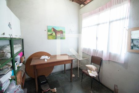 Casa à venda com 300m², 3 quartos e 3 vagas Casa à venda com 300m², 3 quartos e 3 vagasQuarto de Serviço