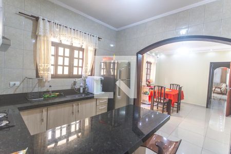 Casa à venda com 240m², 3 quartos e 2 vagasCozinha