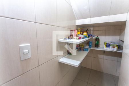 Casa à venda com 240m², 3 quartos e 2 vagasDespensa