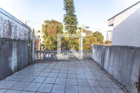 Casa à venda com 240m², 3 quartos e 2 vagasVaranda suíte 2