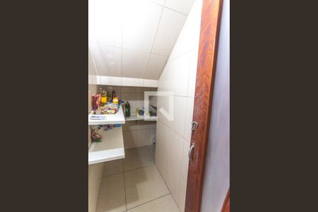 Casa à venda com 240m², 3 quartos e 2 vagasDespensa