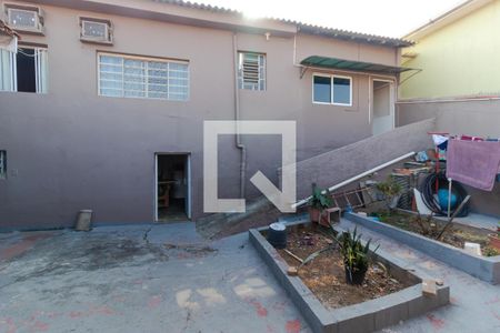 Casa à venda com 148m², 4 quartos e 4 vagasQuintal
