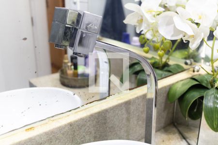 Apartamento à venda com 98m², 3 quartos e sem vagaBanheiro - Torneira