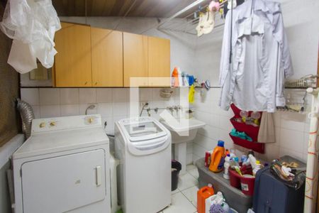 Casa à venda com 129m², 3 quartos e 1 vagaÁrea de Serviço