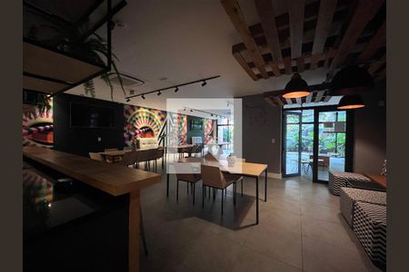 Studio à venda com 32m², 1 quarto e sem vagaÁrea comum - Salão de festas