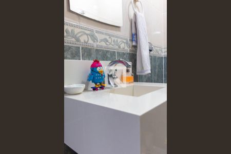 Casa à venda com 260m², 3 quartos e 2 vagas Casa à venda com 260m², 3 quartos e 2 vagasLavabo