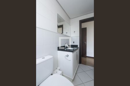 Banheiro suite de apartamento à venda com 2 quartos, 74m² em Auxiliadora, Porto Alegre
