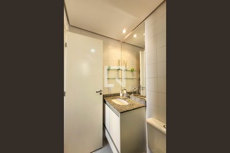 Apartamento à venda com 67m², 2 quartos e 1 vaga Apartamento à venda com 67m², 2 quartos e 1 vagaBanheiro Suíte