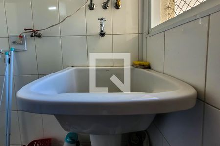 Apartamento à venda com 67m², 2 quartos e 1 vaga Apartamento à venda com 67m², 2 quartos e 1 vagaDetalhe da area de serviço