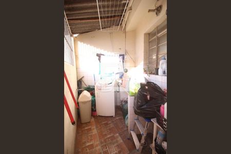 Casa à venda com 330m², 5 quartos e 3 vagasÁrea de serviço