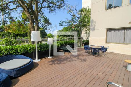 Apartamento à venda com 181m², 3 quartos e 2 vagas Apartamento à venda com 181m², 3 quartos e 2 vagasÁrea Externa