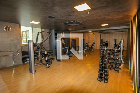 Apartamento à venda com 181m², 3 quartos e 2 vagas Apartamento à venda com 181m², 3 quartos e 2 vagasÁrea comum - Academia