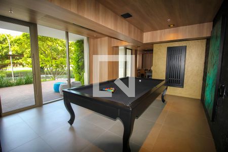 Apartamento à venda com 181m², 3 quartos e 2 vagas Apartamento à venda com 181m², 3 quartos e 2 vagasPub