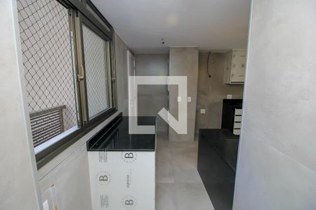 Apartamento à venda com 181m², 3 quartos e 2 vagas Apartamento à venda com 181m², 3 quartos e 2 vagasÁrea de Serviço