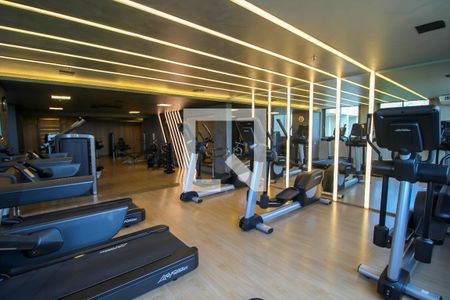 Apartamento à venda com 181m², 3 quartos e 2 vagas Apartamento à venda com 181m², 3 quartos e 2 vagasÁrea comum - Academia