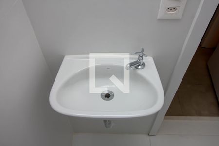 Apartamento à venda com 181m², 3 quartos e 2 vagas Apartamento à venda com 181m², 3 quartos e 2 vagasBanheiro de Serviço