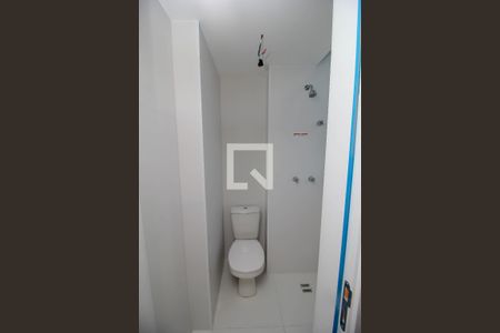 Apartamento à venda com 181m², 3 quartos e 2 vagas Apartamento à venda com 181m², 3 quartos e 2 vagasBanheiro de Serviço