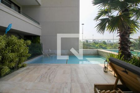 Apartamento à venda com 181m², 3 quartos e 2 vagas Apartamento à venda com 181m², 3 quartos e 2 vagasÁrea comum - Piscina