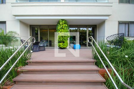 Apartamento à venda com 181m², 3 quartos e 2 vagas Apartamento à venda com 181m², 3 quartos e 2 vagasÁrea Externa