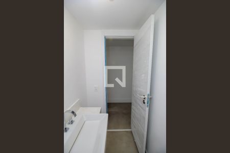 Apartamento à venda com 181m², 3 quartos e 2 vagas Apartamento à venda com 181m², 3 quartos e 2 vagasLavabo