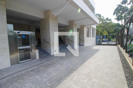 Apartamento à venda com 181m², 3 quartos e 2 vagas Apartamento à venda com 181m², 3 quartos e 2 vagasEntrada do Condomínio