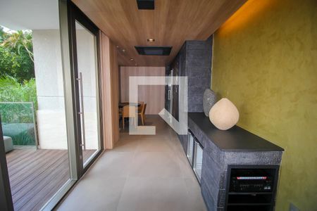 Apartamento à venda com 181m², 3 quartos e 2 vagas Apartamento à venda com 181m², 3 quartos e 2 vagasPub