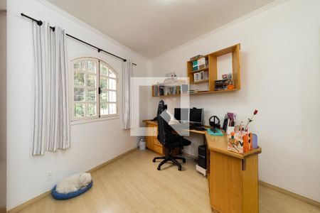 Casa à venda com 260m², 3 quartos e 2 vagasQuarto 2