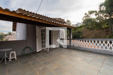 Casa à venda com 260m², 3 quartos e 2 vagasvaranda