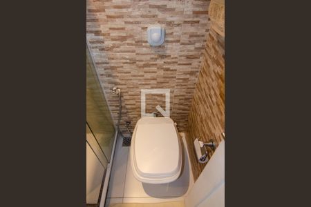 Apartamento à venda com 82m², 2 quartos e sem vaga Apartamento à venda com 82m², 2 quartos e sem vagaBanheiro Social