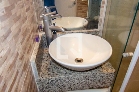 Apartamento à venda com 82m², 2 quartos e sem vaga Apartamento à venda com 82m², 2 quartos e sem vagaBanheiro Social