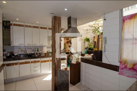 Apartamento à venda com 82m², 2 quartos e sem vaga Apartamento à venda com 82m², 2 quartos e sem vagaCozinha