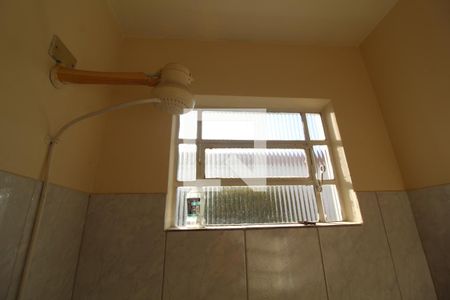 Casa à venda com 165m², 3 quartos e 2 vagasBanheiro serviço