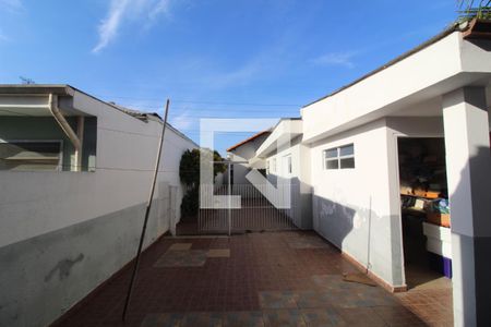 Casa à venda com 165m², 3 quartos e 2 vagasQuintal