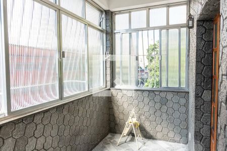 Apartamento à venda com 97m², 3 quartos e sem vaga Apartamento à venda com 97m², 3 quartos e sem vagaVaranda