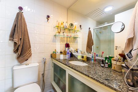 Apartamento à venda com 109m², 3 quartos e 1 vagaBanheiro da Suíte