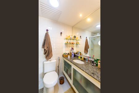 Apartamento à venda com 109m², 3 quartos e 1 vagaBanheiro da Suíte