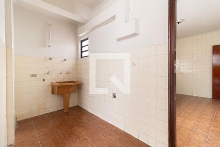 Casa à venda com 189m², 3 quartos e 4 vagas Casa à venda com 189m², 3 quartos e 4 vagasLavanderia