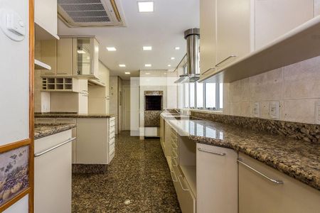 Apartamento à venda com 290m², 3 quartos e 3 vagasCozinha