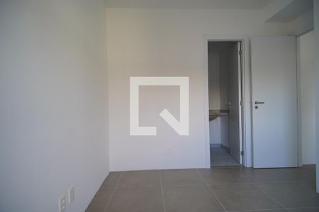 Quarto 1 suite  de apartamento para alugar com 2 quartos, 55m² em Jardim Lindóia, Porto Alegre