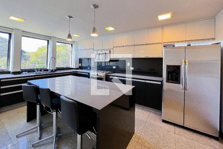 Apartamento à venda com 405m², 5 quartos e 4 vagasCozinha