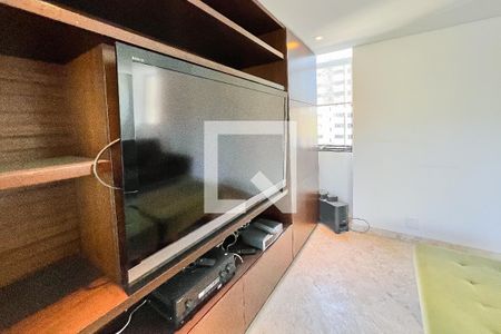 Apartamento à venda com 405m², 5 quartos e 4 vagasSala Íntima