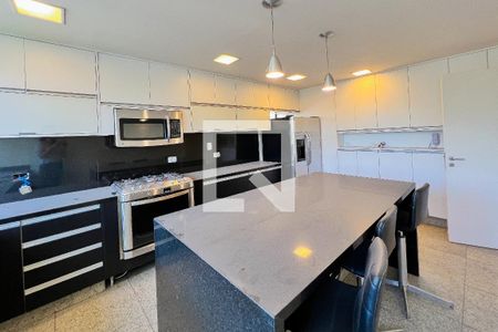 Apartamento à venda com 405m², 5 quartos e 4 vagasCozinha