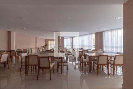 Apartamento para alugar com 50m², 2 quartos e 1 vaga Apartamento para alugar com 50m², 2 quartos e 1 vagaÁrea comum - Salão de festas