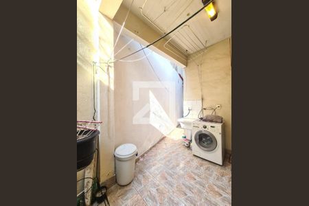 Casa de condomínio à venda com 103m², 2 quartos e 1 vaga Casa de condomínio à venda com 103m², 2 quartos e 1 vagaÁrea de Serviço