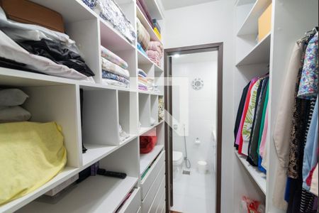 Apartamento à venda com 100m², 3 quartos e 2 vagas Apartamento à venda com 100m², 3 quartos e 2 vagasCloset da Suíte