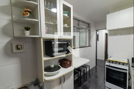 Apartamento à venda com 100m², 3 quartos e 2 vagas Apartamento à venda com 100m², 3 quartos e 2 vagasCozinha