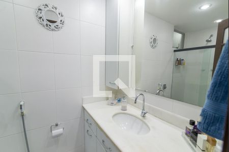 Apartamento à venda com 100m², 3 quartos e 2 vagas Apartamento à venda com 100m², 3 quartos e 2 vagasBanheiro da Suíte