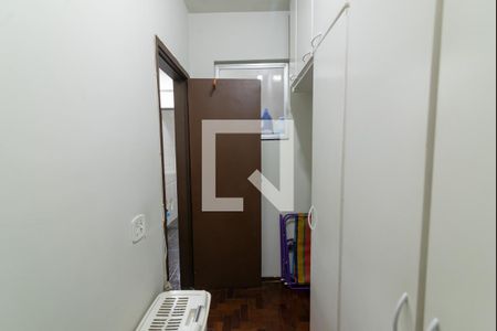 Apartamento à venda com 100m², 3 quartos e 2 vagas Apartamento à venda com 100m², 3 quartos e 2 vagasQuarto de Serviço