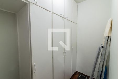 Apartamento à venda com 100m², 3 quartos e 2 vagas Apartamento à venda com 100m², 3 quartos e 2 vagasQuarto de Serviço